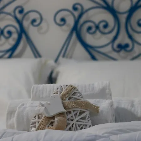 Pietra Di Mare, Porto Antico *