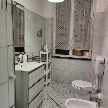 Pietra Di Mare, Porto Antico