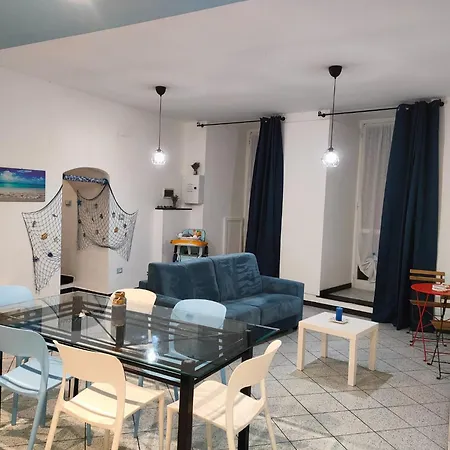 Apartment Pietra Di Mare, Porto Antico Genoa