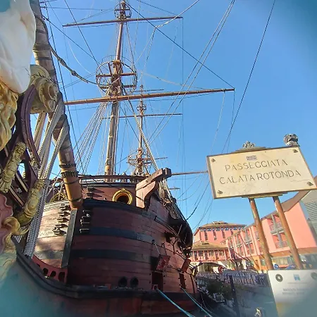 Pietra Di Mare, Porto Antico * Genua