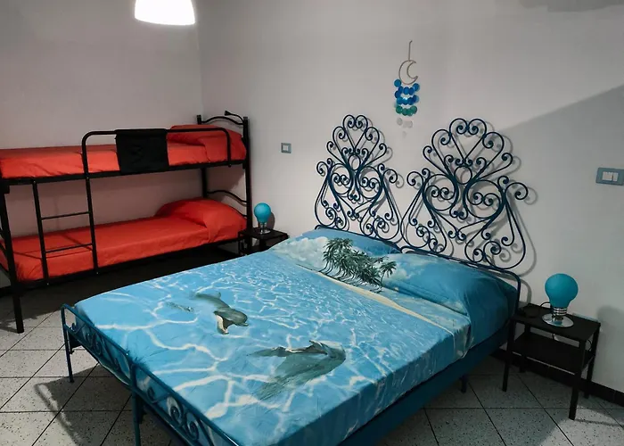 Pietra Di Mare, Porto Antico Janov